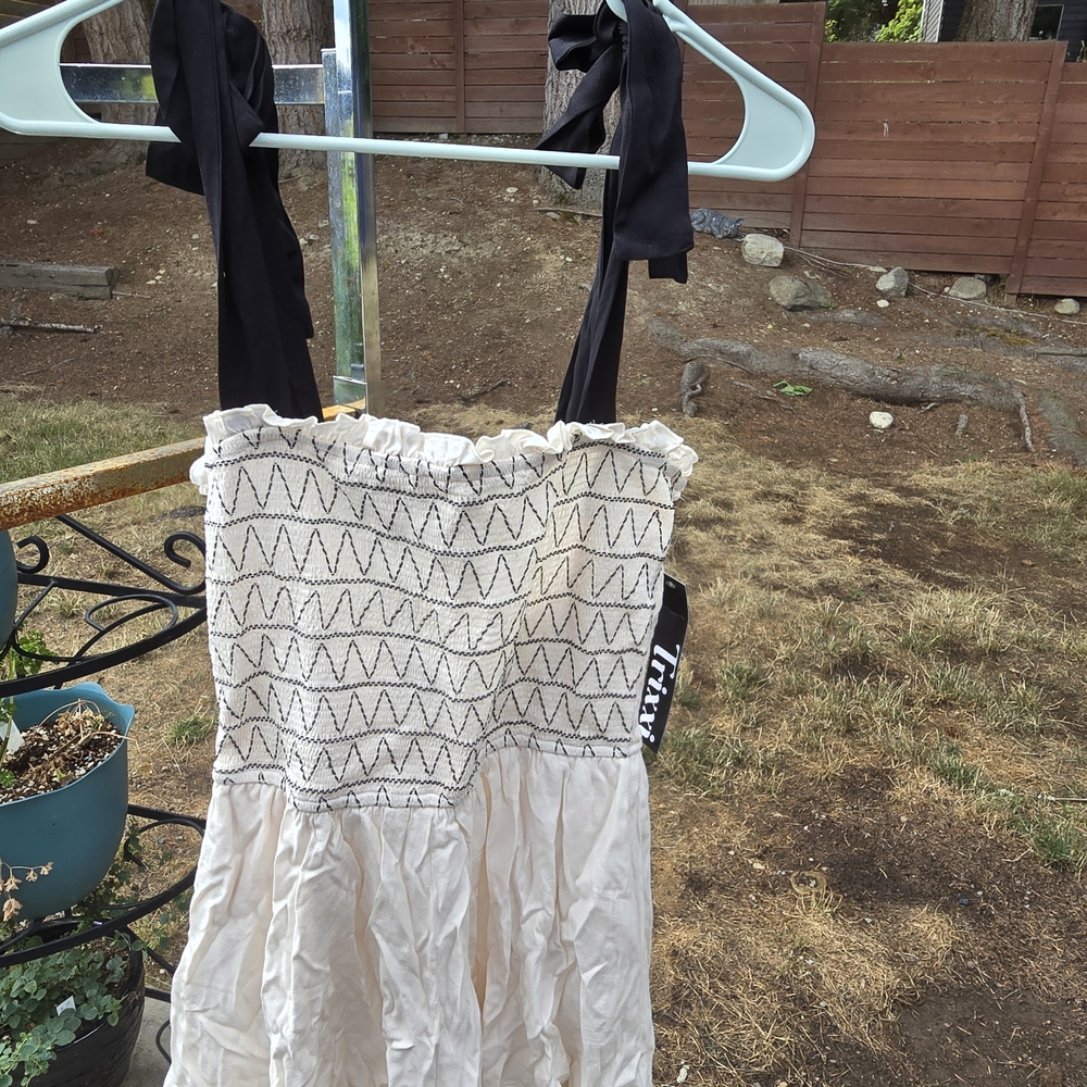 Trixxi Cream & Black Romper